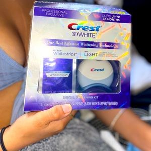 Crest 3D White Dental Whitening Kit